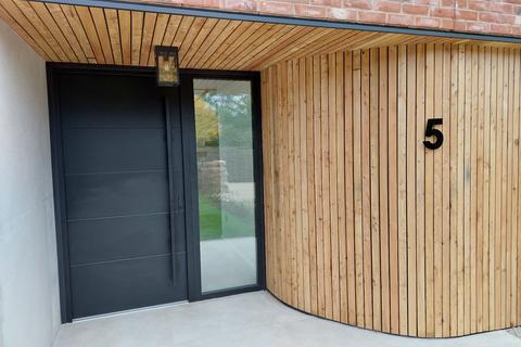 4 bedroom detached house for sale, Manor Court, Derby DE73