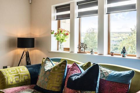 4 bedroom detached house for sale, The Meadows, Sowerby Bridge