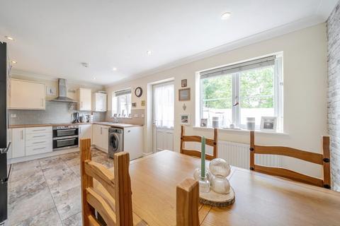 undefined, Cowling Close, Horncastle