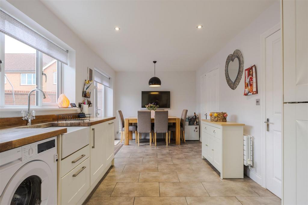 Kitchen diner
