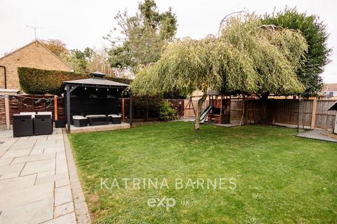 39 Derwent Way, Great Notley, Braintree, CM77 7UH