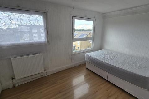 4 bedroom terraced house to rent, Padwell Road, Hampshire, SO14