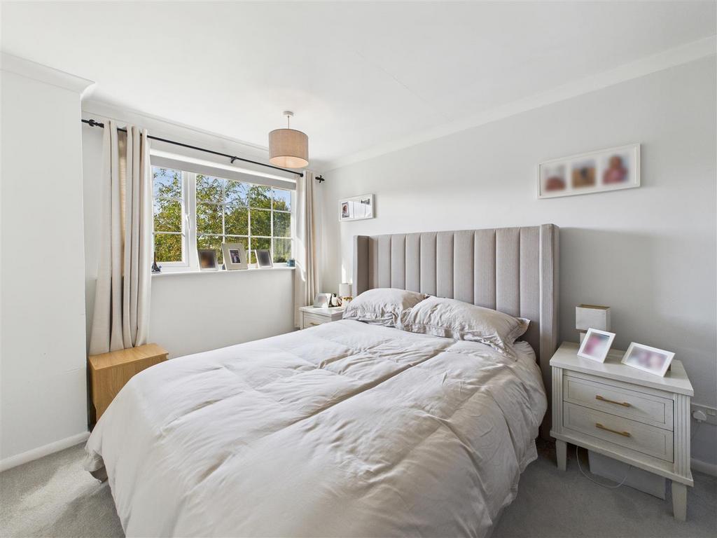 CAM05476 G0-PR0055-STILL023.jpg