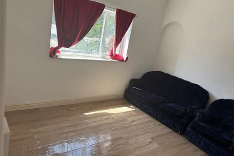 2 bedroom flat to rent, Rock Hill, Bromsgrove