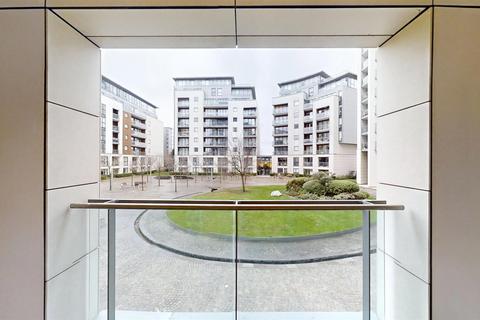 undefined, Pump House Crescent, Kew Bridge, TW8 0EF