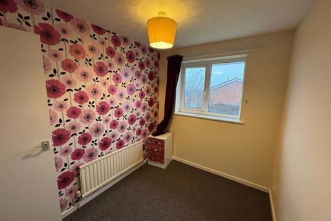 3 bedroom house to rent, Hednesford Road, Heath Hayes, Cannock