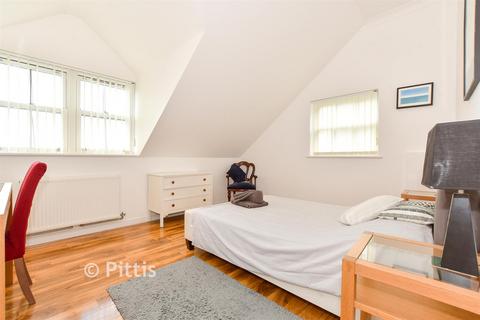 2 bedroom flat for sale, Luccombe Road, Shanklin, Isle of Wight