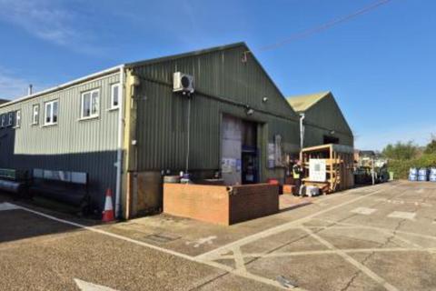 Showroom for sale, 79 Medina Av Newport PO30 1HG