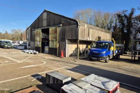 Showroom for sale, 79 Medina Av Newport PO30 1HG