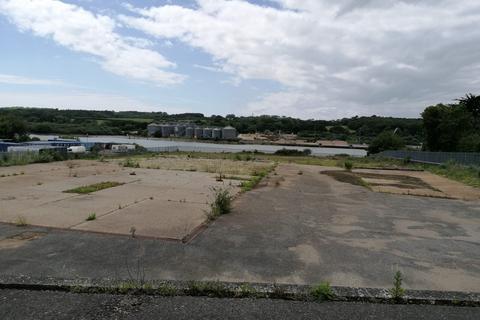 Land to rent, Kingston Rd East Cowes PO32 6JS