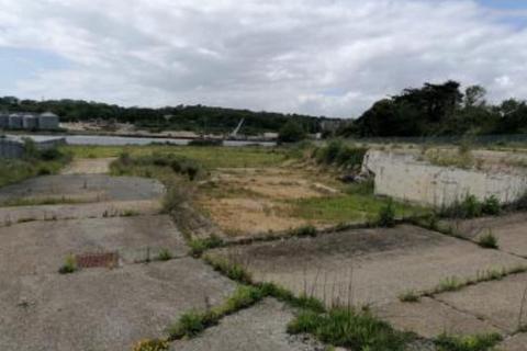 Land to rent, Kingston Rd East Cowes PO32 6JS
