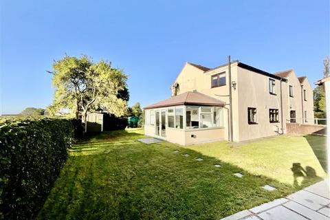 Hardwick Lane, Aston, Sheffield, Rotherham, S26 2BE