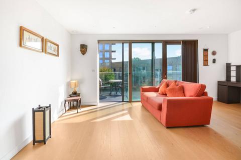 1 bedroom flat to rent, TYLER COURT, NEW PARAGON WALK, LONDON, SE17, Elephant and Castle, London, SE17