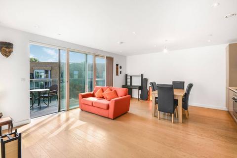 1 bedroom flat to rent, TYLER COURT, NEW PARAGON WALK, LONDON, SE17, Elephant and Castle, London, SE17