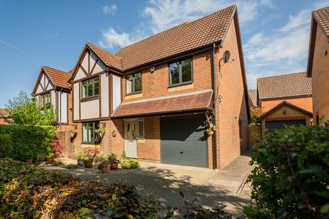 undefined, Oak Tree Way, Horsham, RH13
