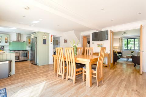 undefined, Oak Tree Way, Horsham, RH13