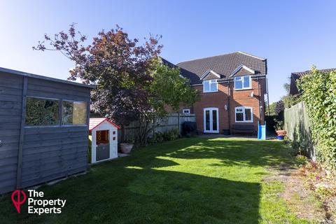 undefined, Halstead Close, Reading, RG5