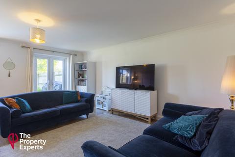 undefined, Halstead Close, Reading, RG5