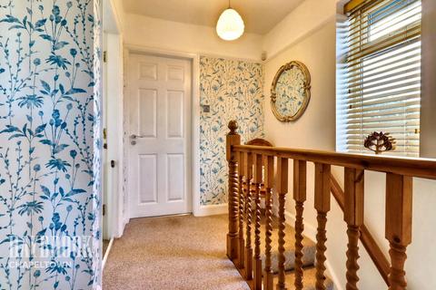 4 bedroom semi-detached house for sale, Brook Hill, Thorpe Hesley