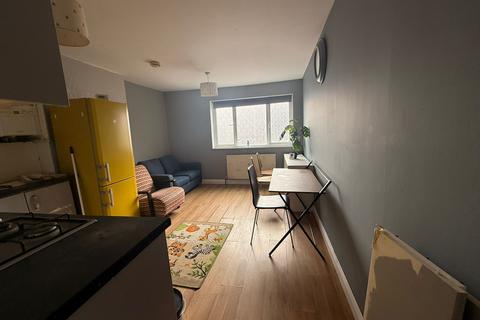 undefined, Queensway, Bletchley MK2