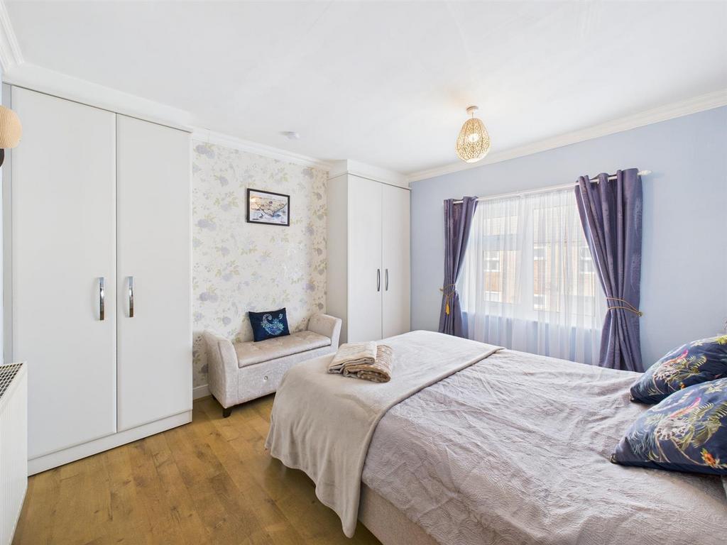 Bedroom: