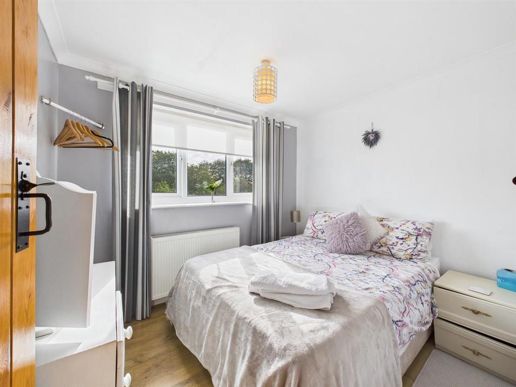 Bedroom: