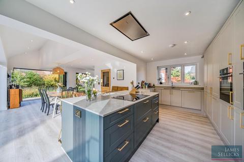4 bedroom detached house for sale, Bridgewater Drive, Great Glen, Leicestershire