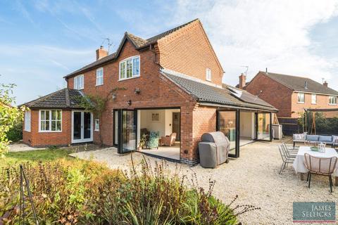 4 bedroom detached house for sale, Bridgewater Drive, Great Glen, Leicestershire
