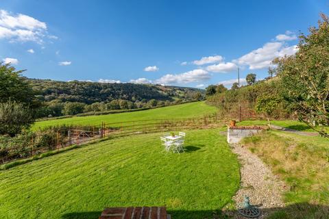 undefined, Carmarthen SA32