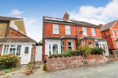 Oxford Road,  Farnborough , GU14