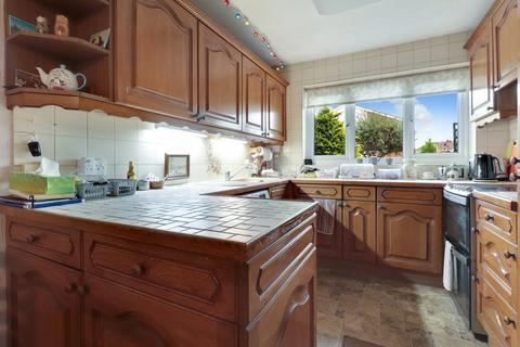 3 bedroom semi-detached house for sale, Admirals Walk, Shoeburyness SS3