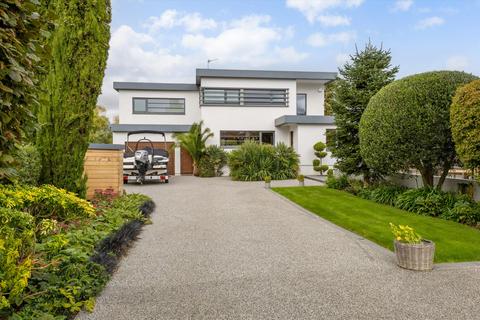 undefined, Park Avenue, Wraysbury, Staines-upon-Thames, Berkshire, TW19
