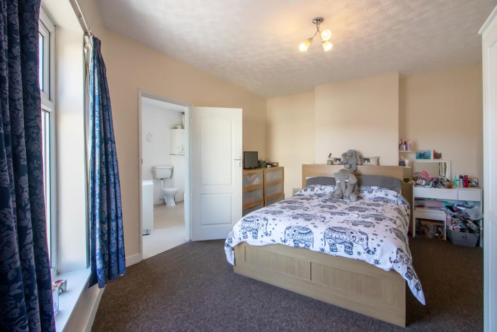 Bedroom1 -5