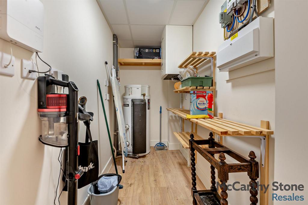 8665437-interior17-800.jpg