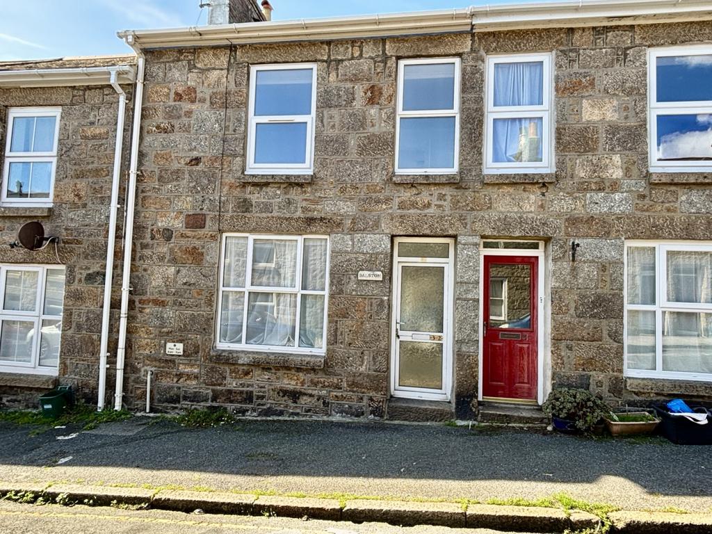3 Bedroom Mid Terraced House for Sale