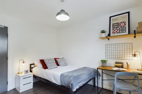1 bedroom in a house share to rent, Clint Road West, Liverpool L7