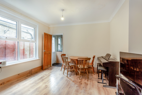 71 Queens Road, Southend-on-sea, SS1 1NL