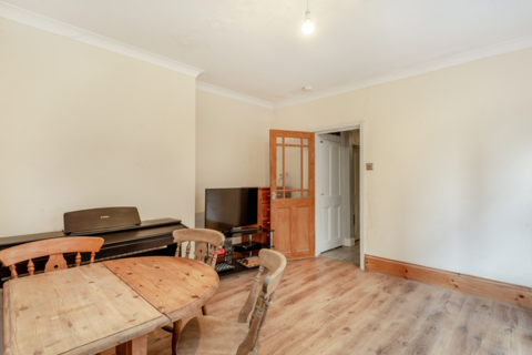 71 Queens Road, Southend-on-sea, SS1 1NL
