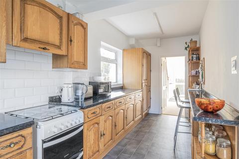 3 Beryl Grove, Bristol, BS14 9EB