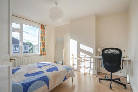 3 Beryl Grove, Bristol, BS14 9EB