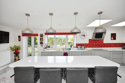 4 bedroom detached house for sale, Fitzroy Avenue, Broadstairs