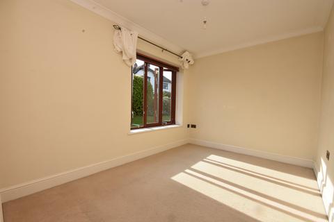 2 bedroom flat for sale, Kingsgate Avenue, Broadstairs