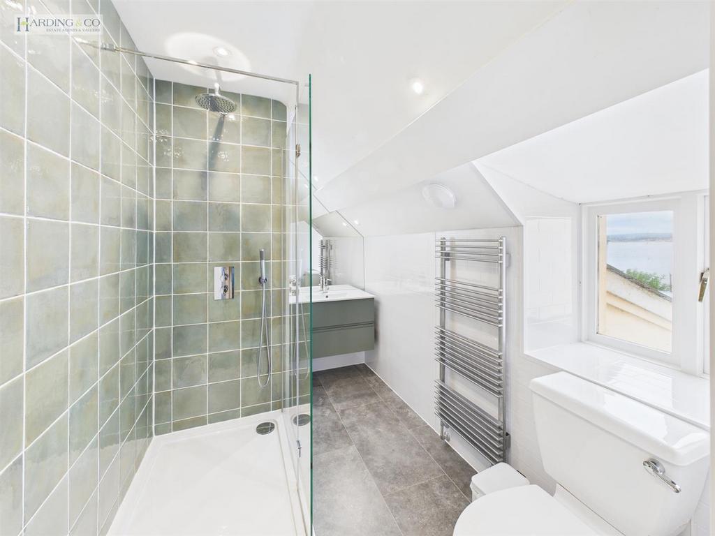 Shower room.jpg