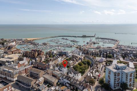 2 bedroom end of terrace house for sale, Albert Street, Ramsgate