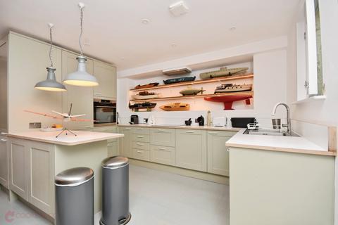 2 bedroom end of terrace house for sale, Albert Street, Ramsgate