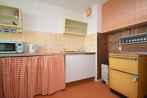 3 bedroom flat for sale, All Saints Avenue, Margate