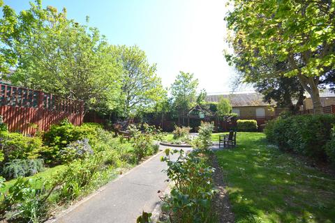 2 bedroom property for sale, Harold Road, Margate