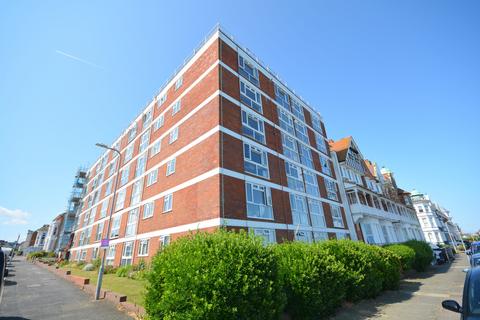 2 bedroom flat for sale, Third Avenue, Margate