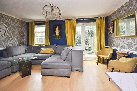 3 bedroom terraced house for sale, Elfrida Close, Margate