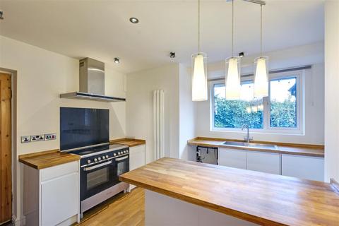 3 bedroom detached house for sale, Roslyn Avenue, Gedling